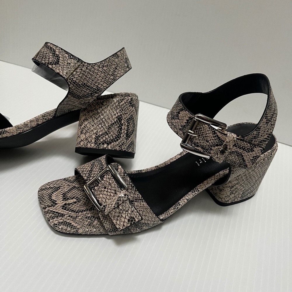 Black and White(Med Grey) - Madden Girl (ALMAA) Block Heel Sandals